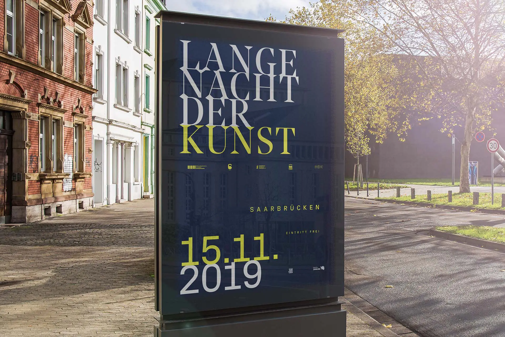 Markenkommunikation mit City Light Plakat Kampagne für die Lange Nacht der Kunst der Museen Saarbrücken © Diemer & Schweig Designstudio