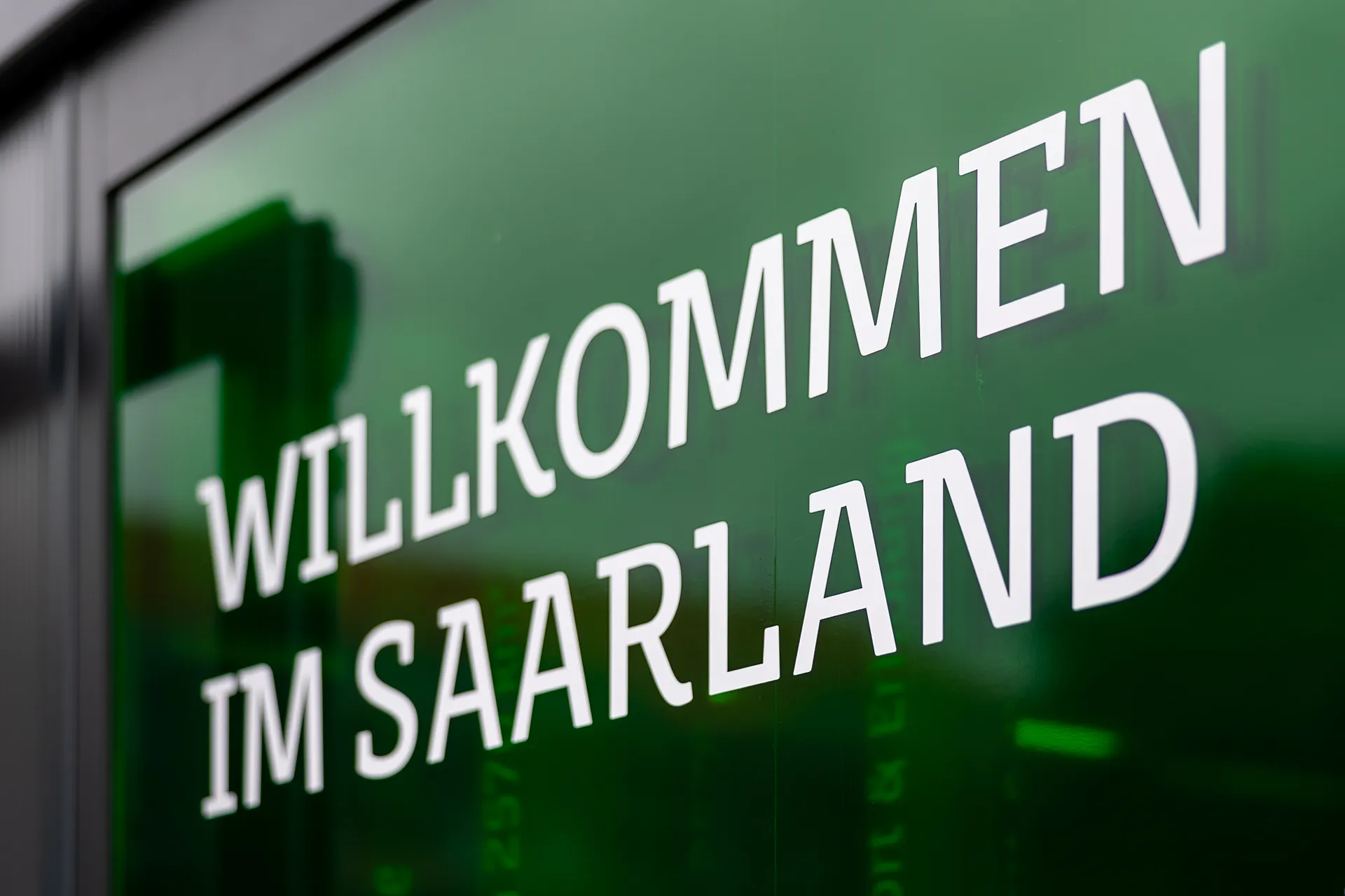 diemerschweig_tde22_05 Detail Schriftzug Saarland Cube EinheitsEXPO 2022