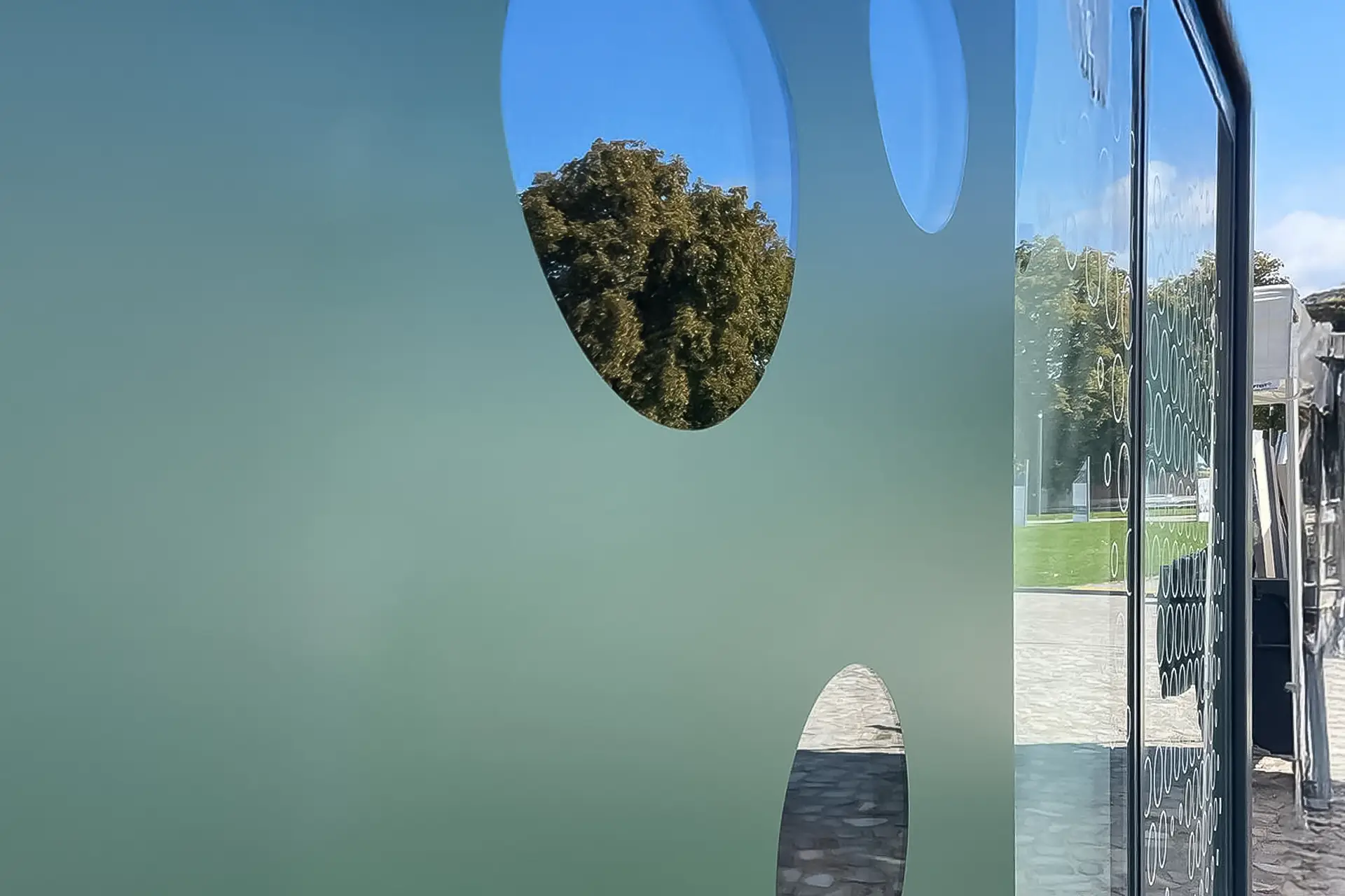 diemerschweig_tde22_07 Detail Folienbeklebung Saarland Cube EinheitsEXPO 2022